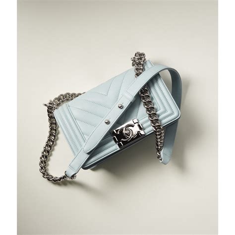 chanel stingray boy small|Small boy chanel handbag, Calfskin & silver.